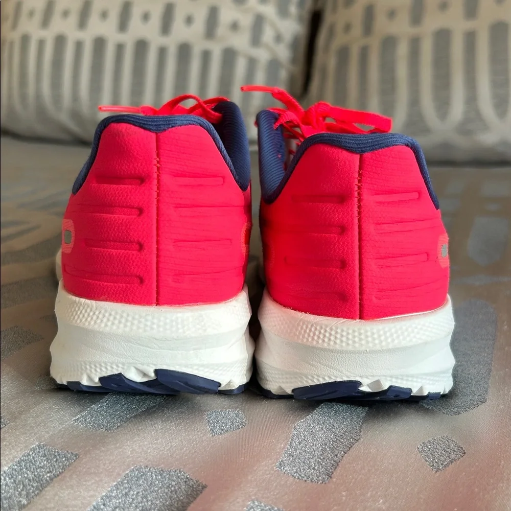 Brooks Running Shoes - Picture 4 of 4